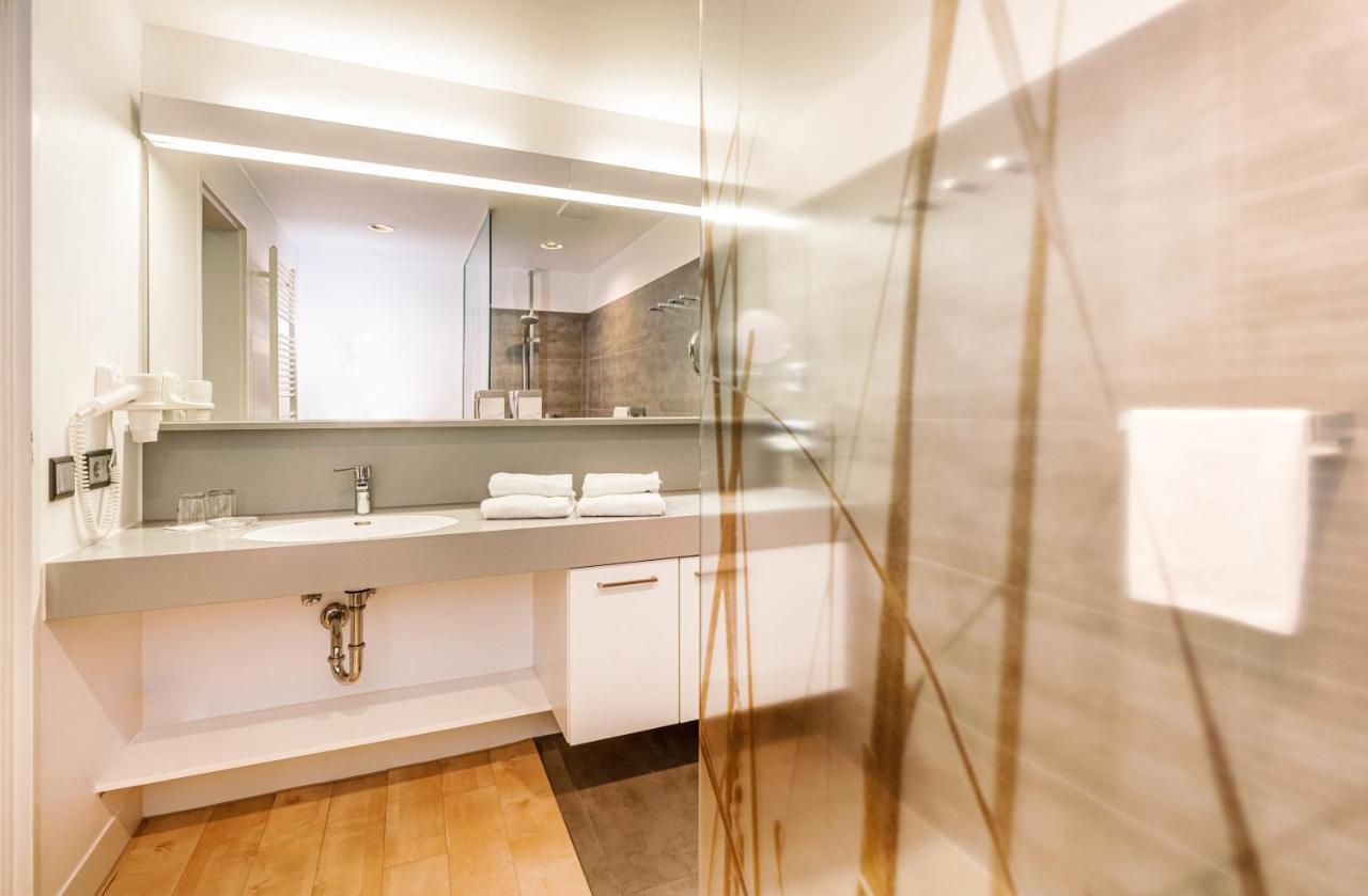 Thermenhotel Gesundheits-Бад Бухау Екстериор снимка